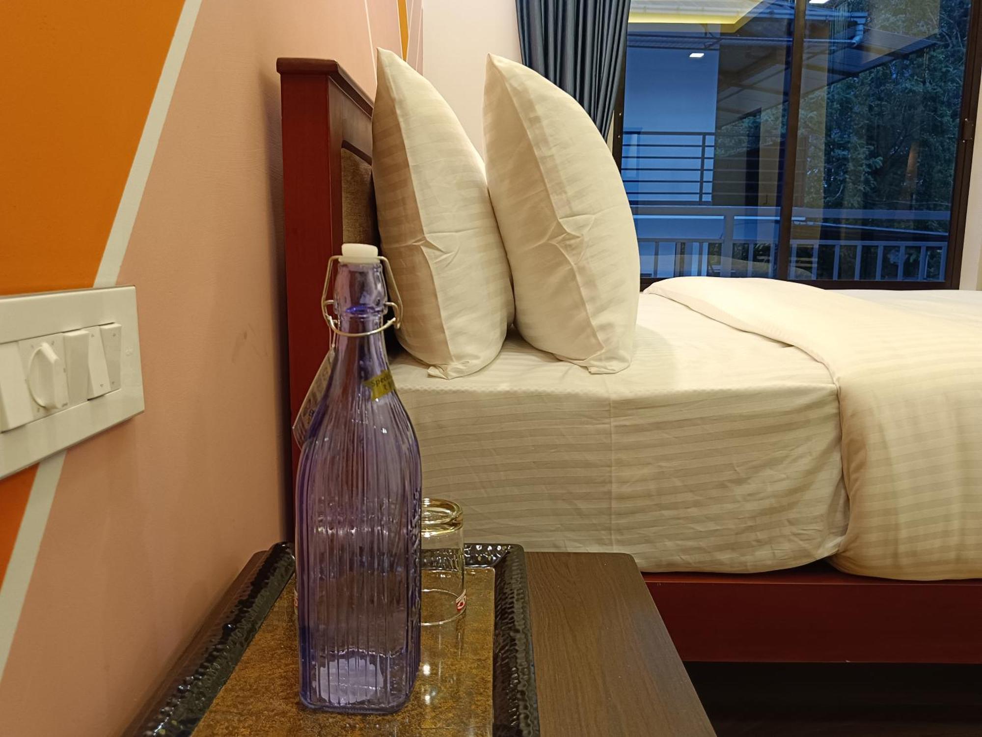 Tea Elanza Apartment Devikolam ภายนอก รูปภาพ